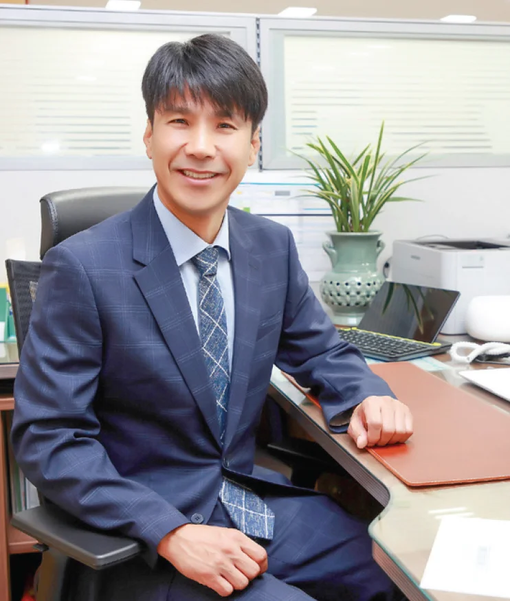 용문고등학교장 황진호